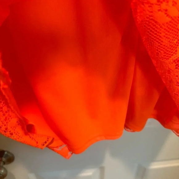 NWOT- Topshop‎ Tall Neon Lace Flippy Dress. Size 6. - Picture 7 of 9
